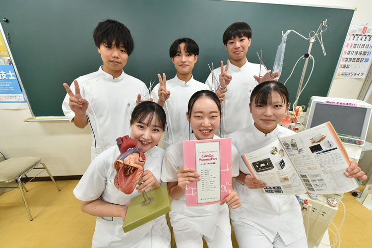 臨床工学技士の必要性は高まり、求人は年々増加